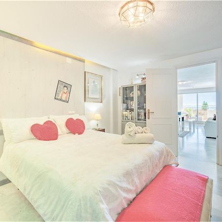 Beachfront Apartment Marbella Center Екстер'єр фото